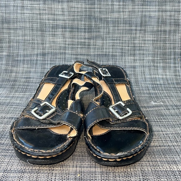 BOC Born Concept black buckle wedges - Picture 3 of 8